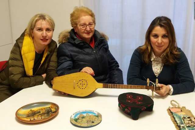 Bari, le donne georgiane: �Qui come badanti per aiutare la famiglia rimasta in Patria�